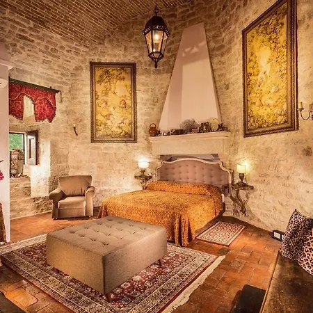 Antica Rocca Apartment *